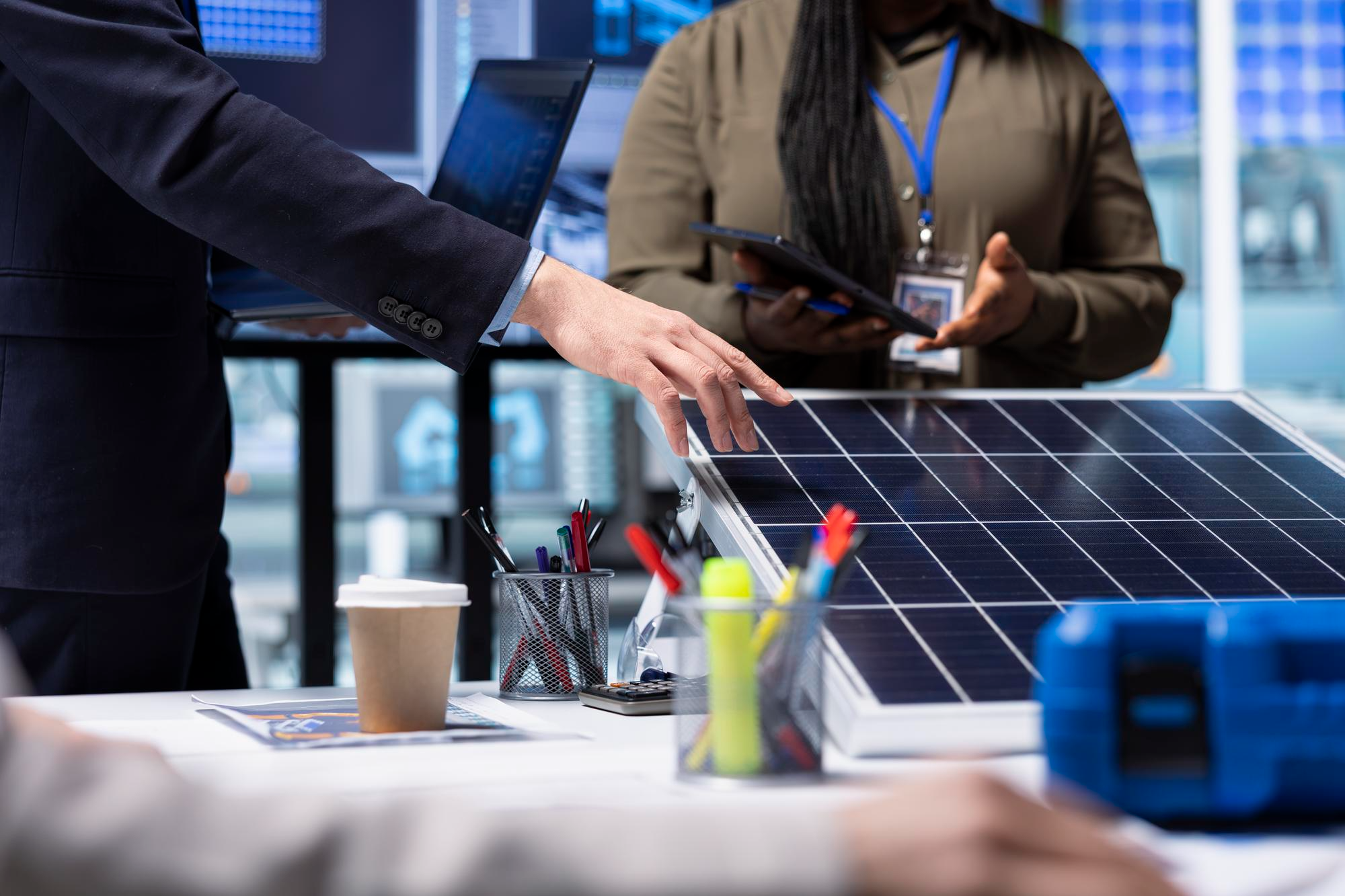 Investor relations meeting around solar technology